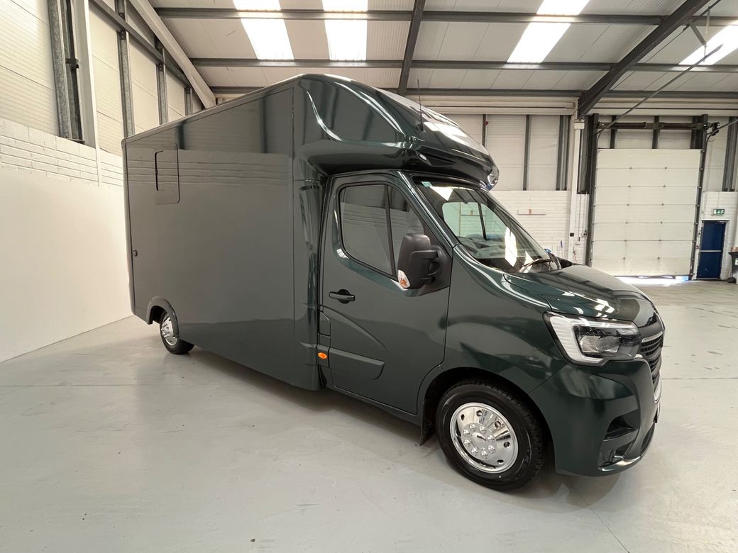 2020 Renault Master