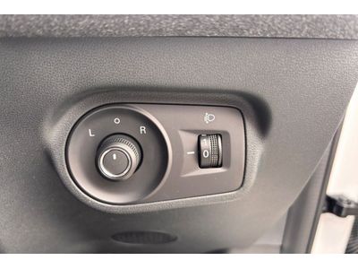 2025 MG ZS