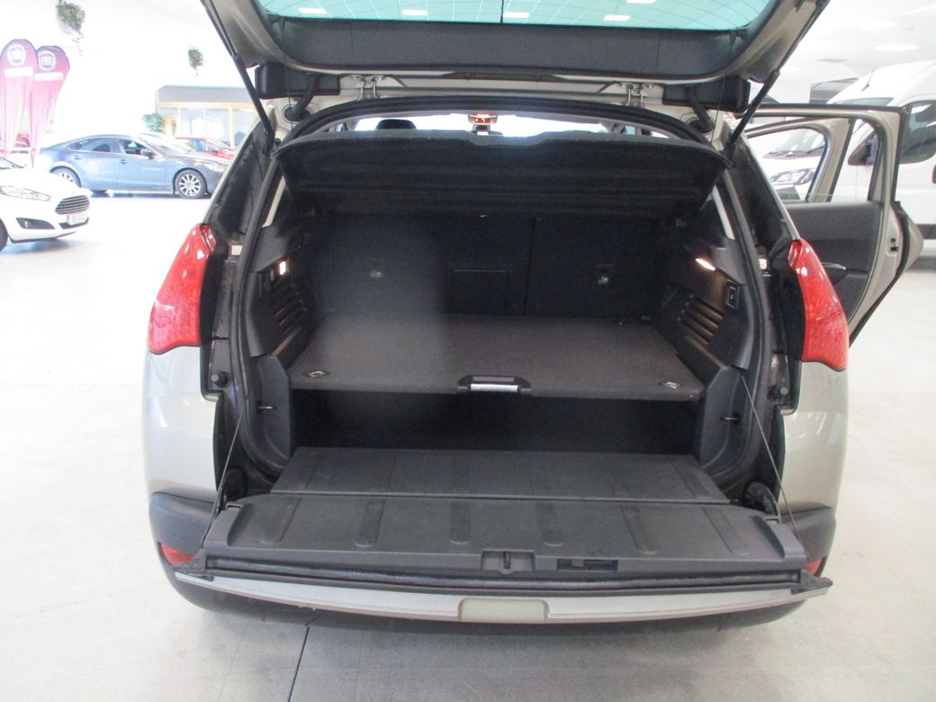 2011 Peugeot 3008
