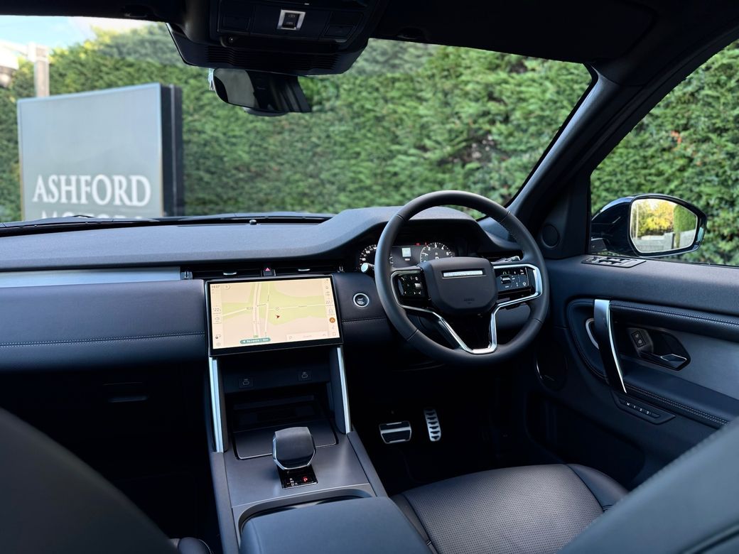2025 Land Rover Discovery Sport