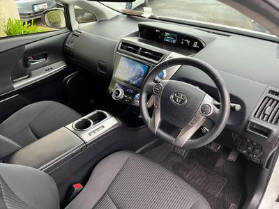 2019 Toyota Prius Alpha