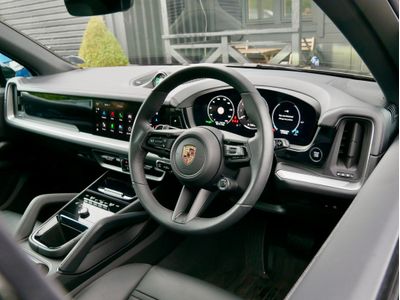 2025 Porsche Cayenne