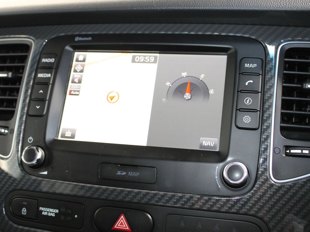2017 Kia Carens