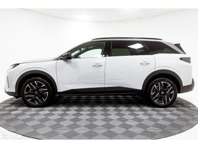 2025 Peugeot 5008