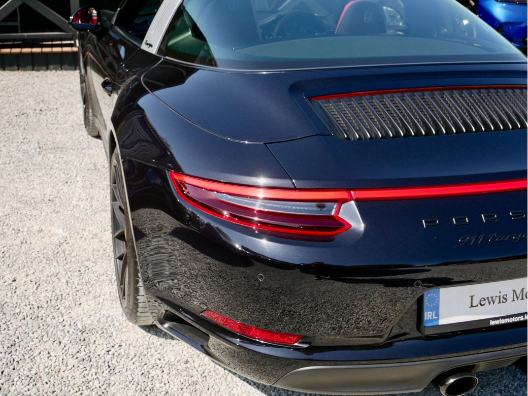2017 Porsche 911