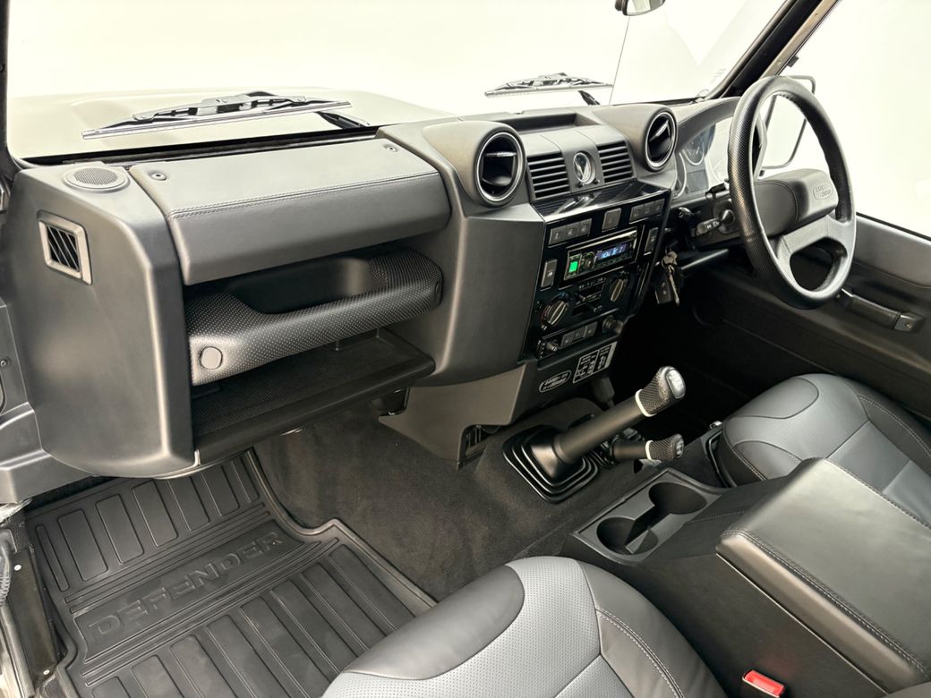 2015 Land Rover Defender