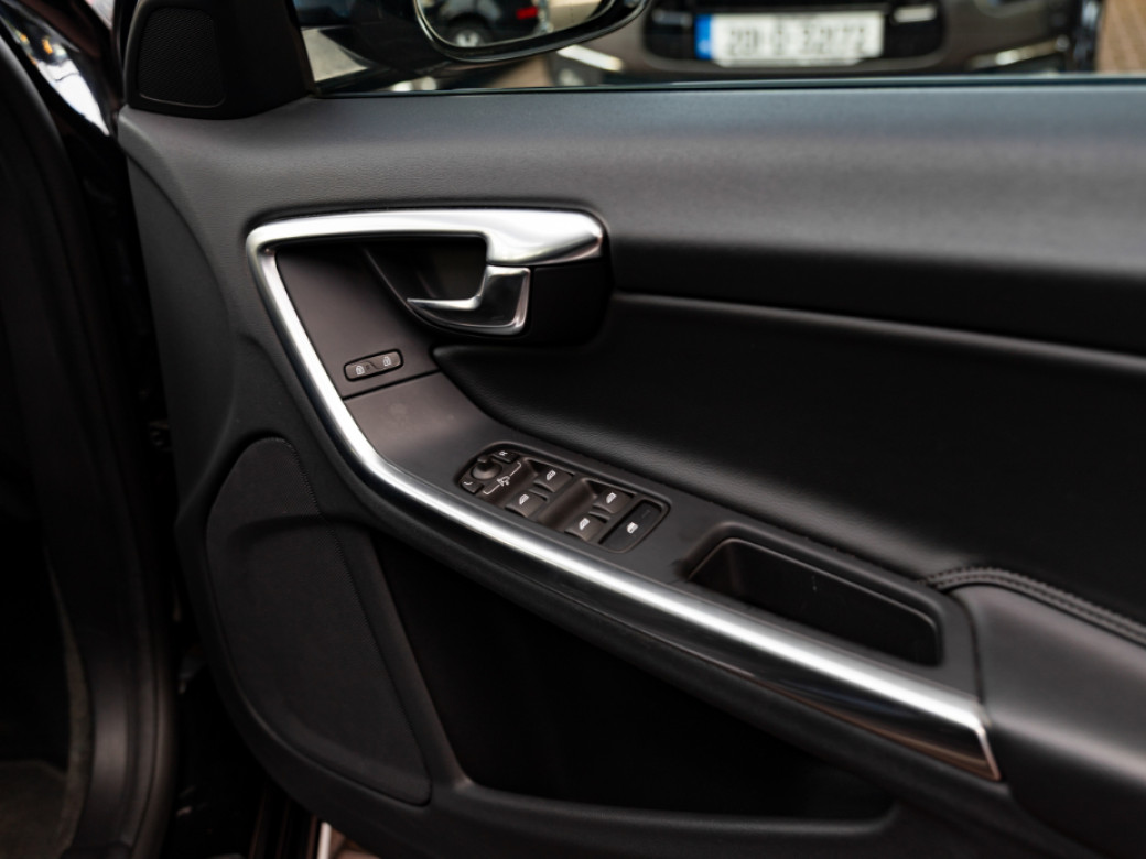 2016 Volvo V60