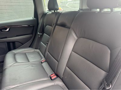 2012 Volvo V70