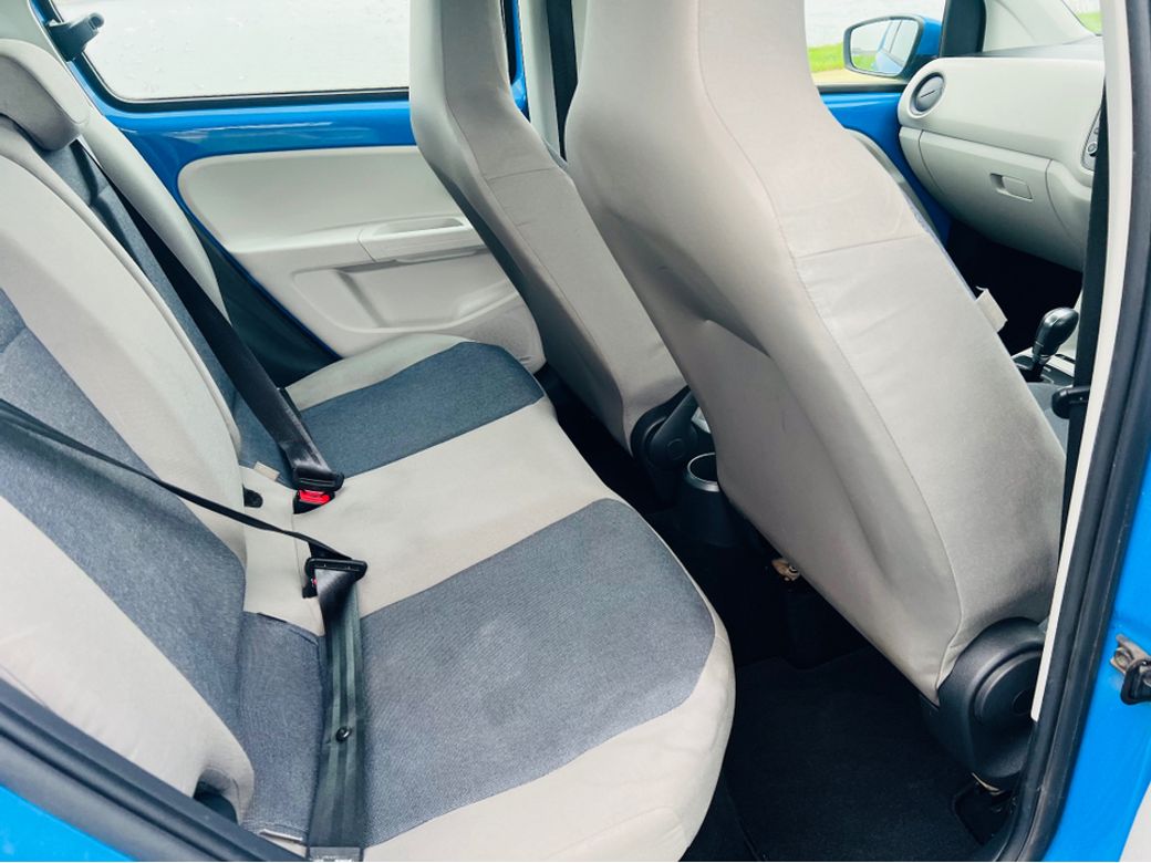 2015 Volkswagen up!
