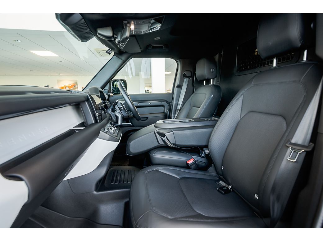 2025 Land Rover Defender