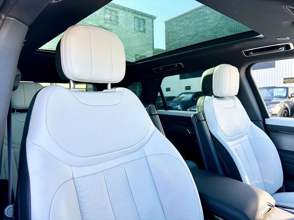 2025 Land Rover Range Rover Sport