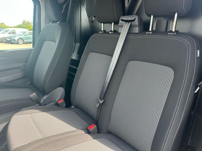 2025 Volkswagen Transporter