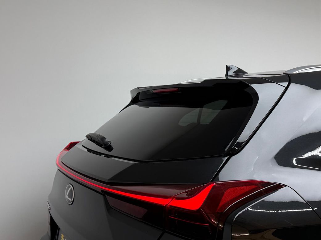2023 Lexus UX 250H