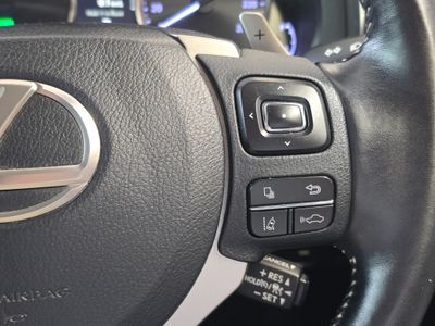 2019 Lexus IS 300h