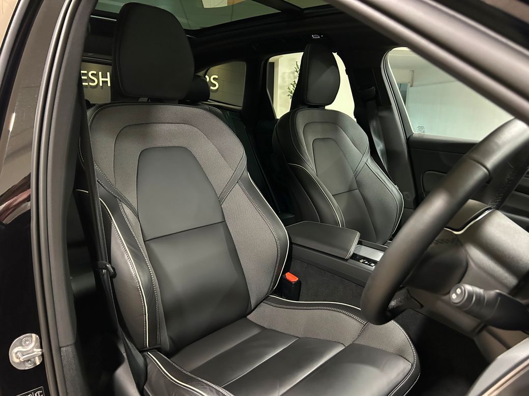 2025 Volvo XC60