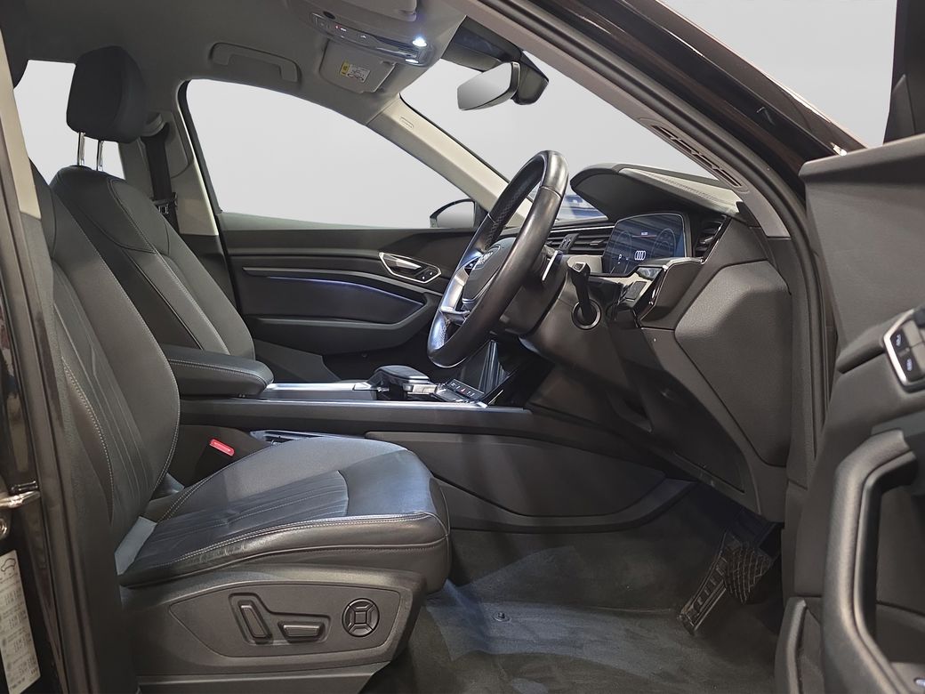 2023 Audi Q8 e-tron