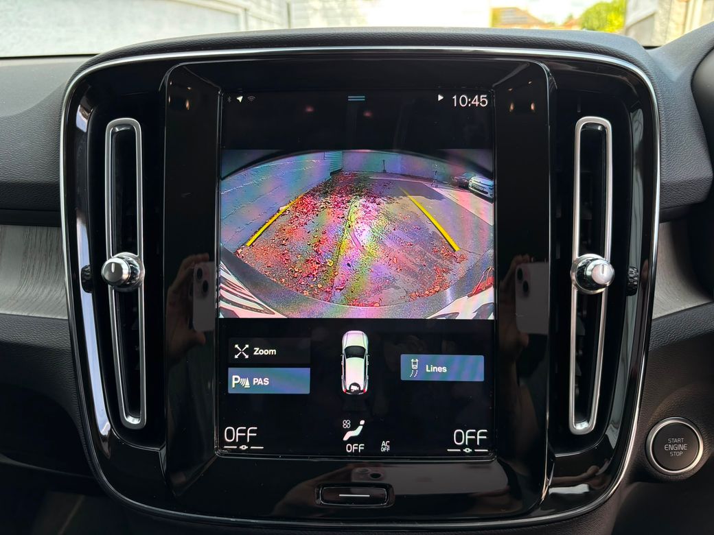 2022 Volvo XC40