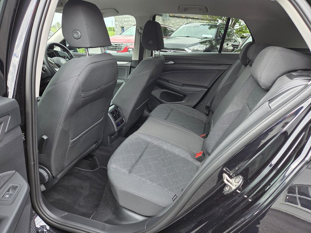 2024 Volkswagen Golf