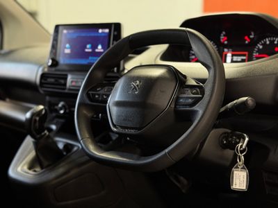 2020 Peugeot Partner