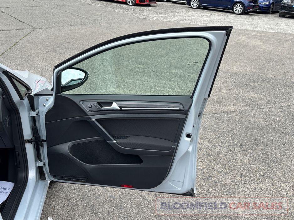 2017 Volkswagen Golf