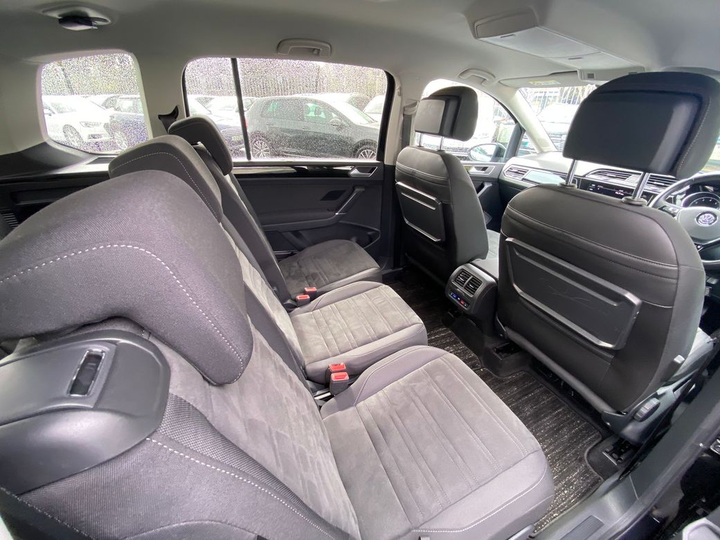 2021 Volkswagen Touran