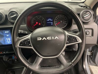 2023 Dacia Duster