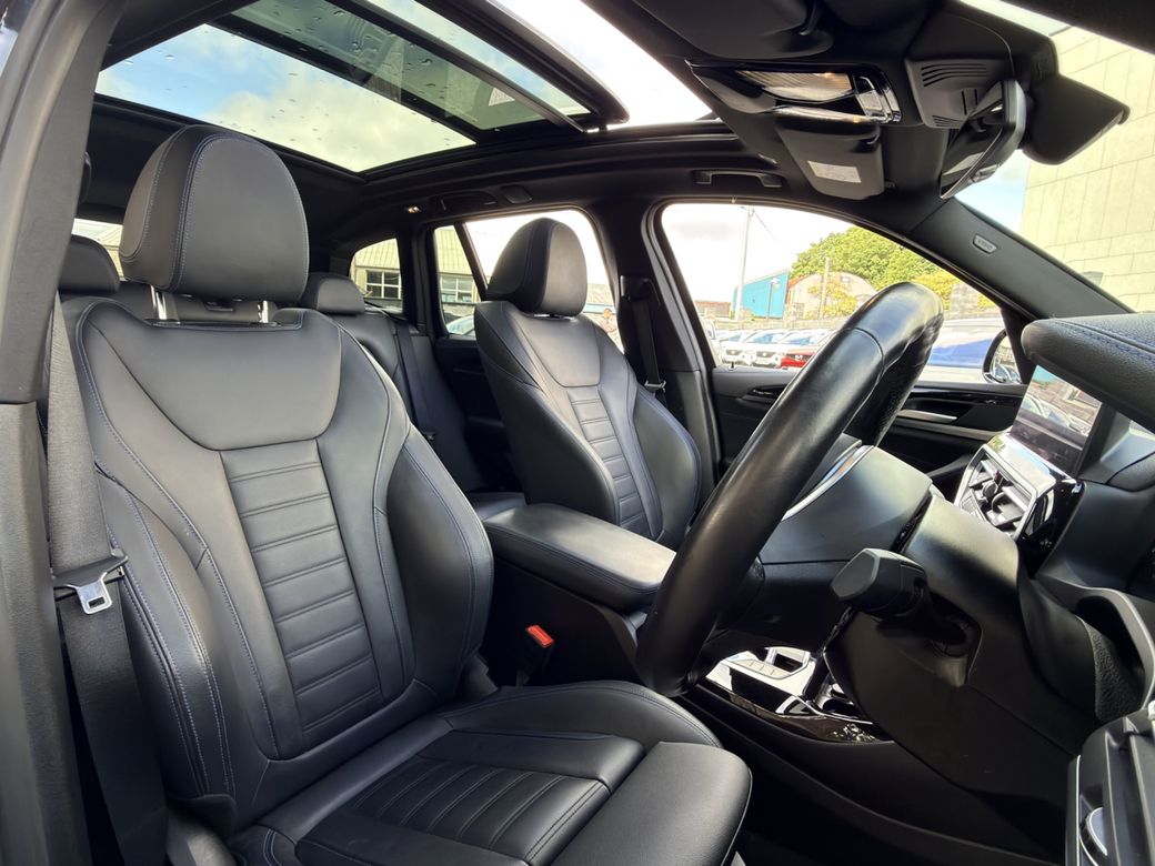2025 BMW iX3
