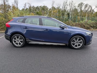 2015 Volvo V40