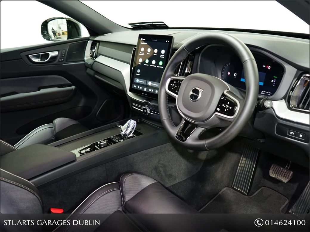 2025 Volvo XC60