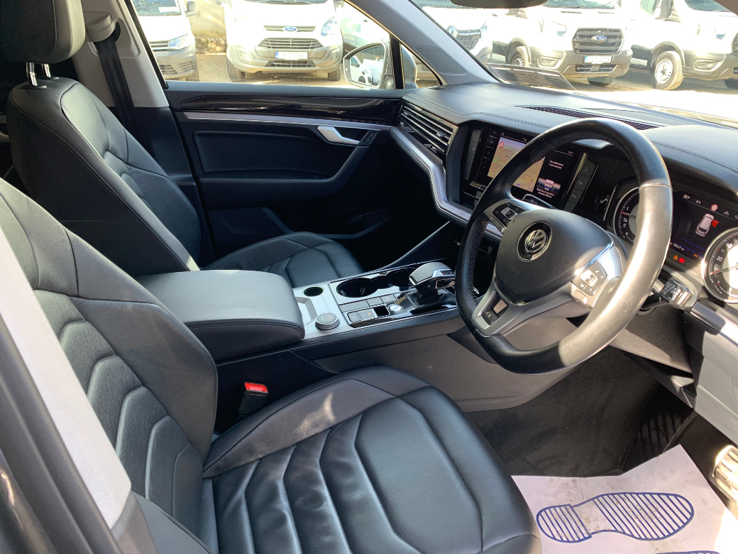 2019 Volkswagen Touareg