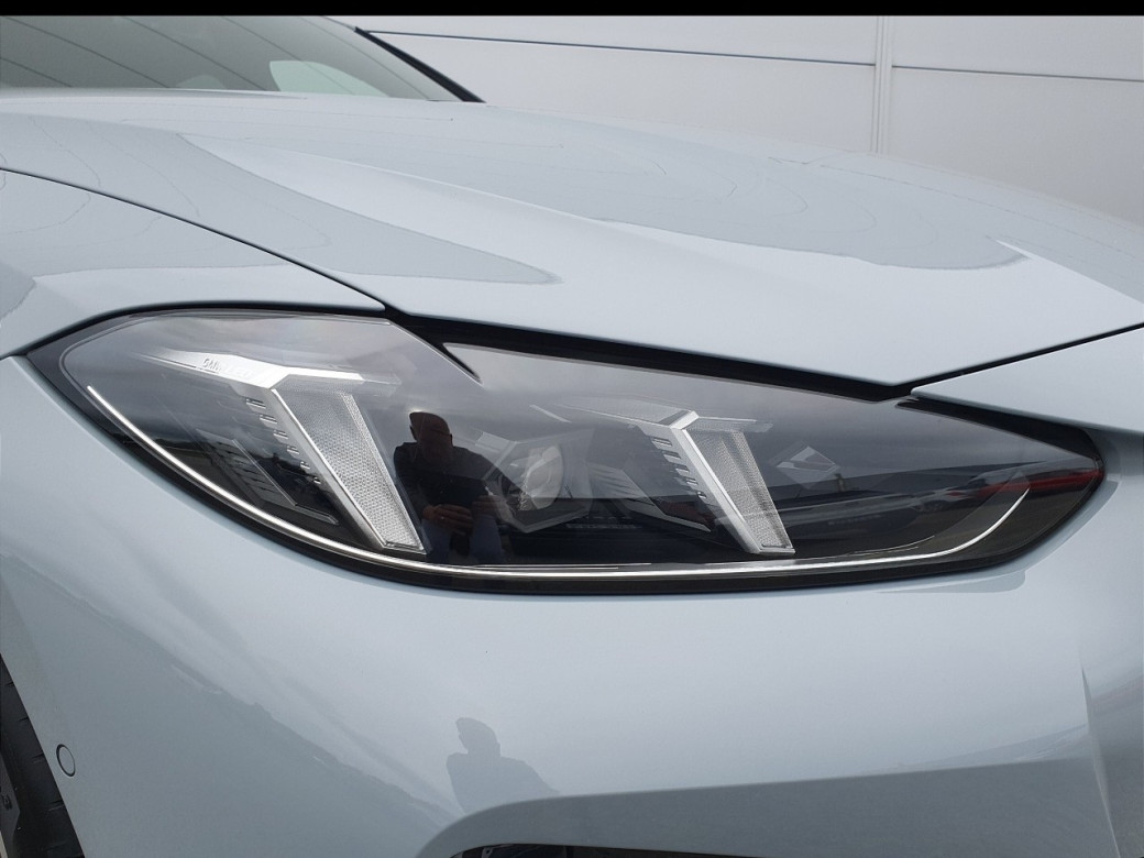 2025 BMW i4