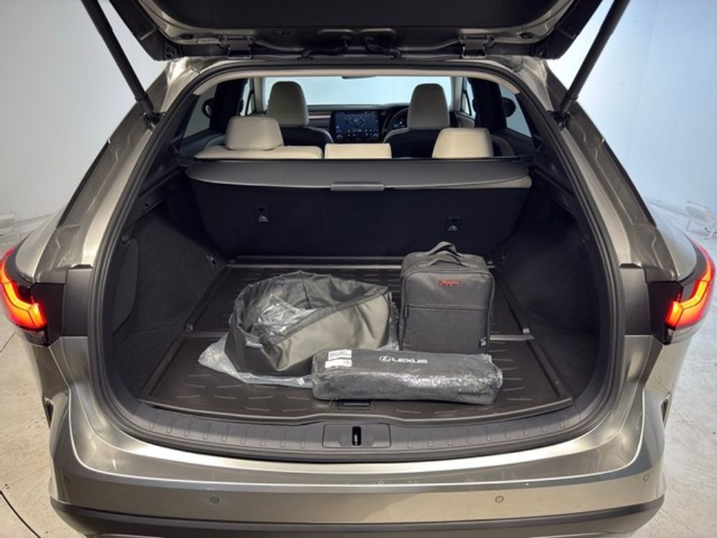 2026 Lexus RX450h+