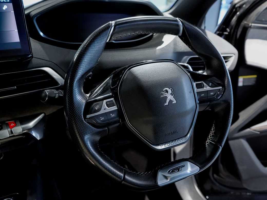 2023 Peugeot 5008
