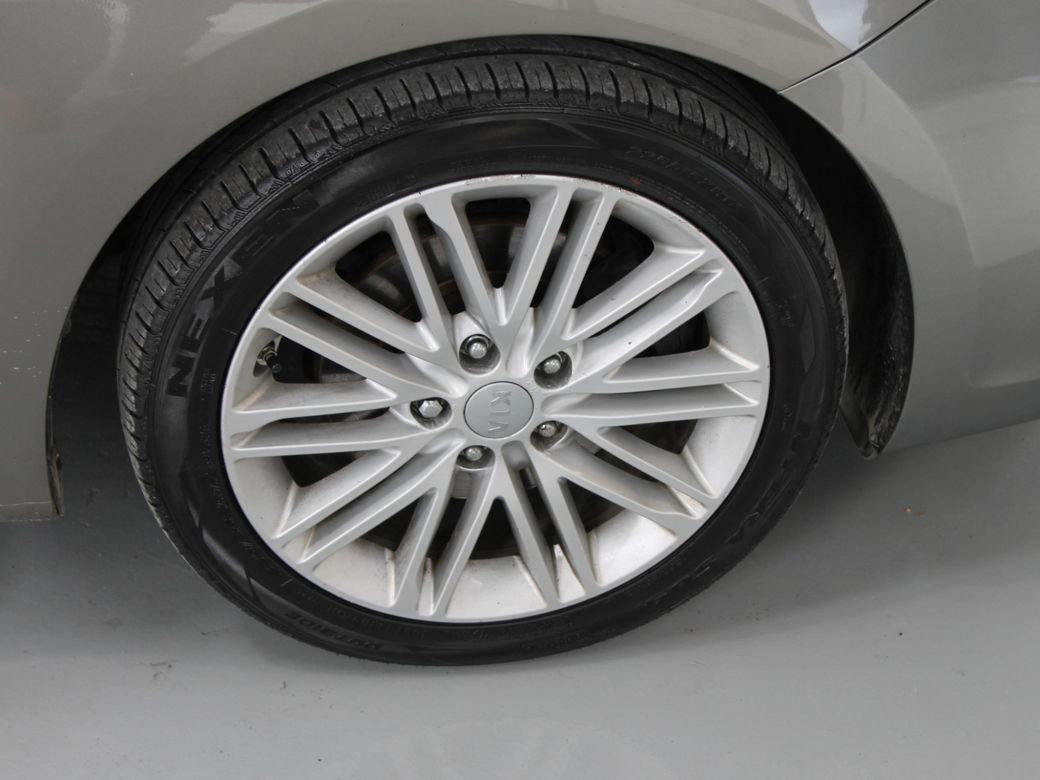 2018 Kia Carens