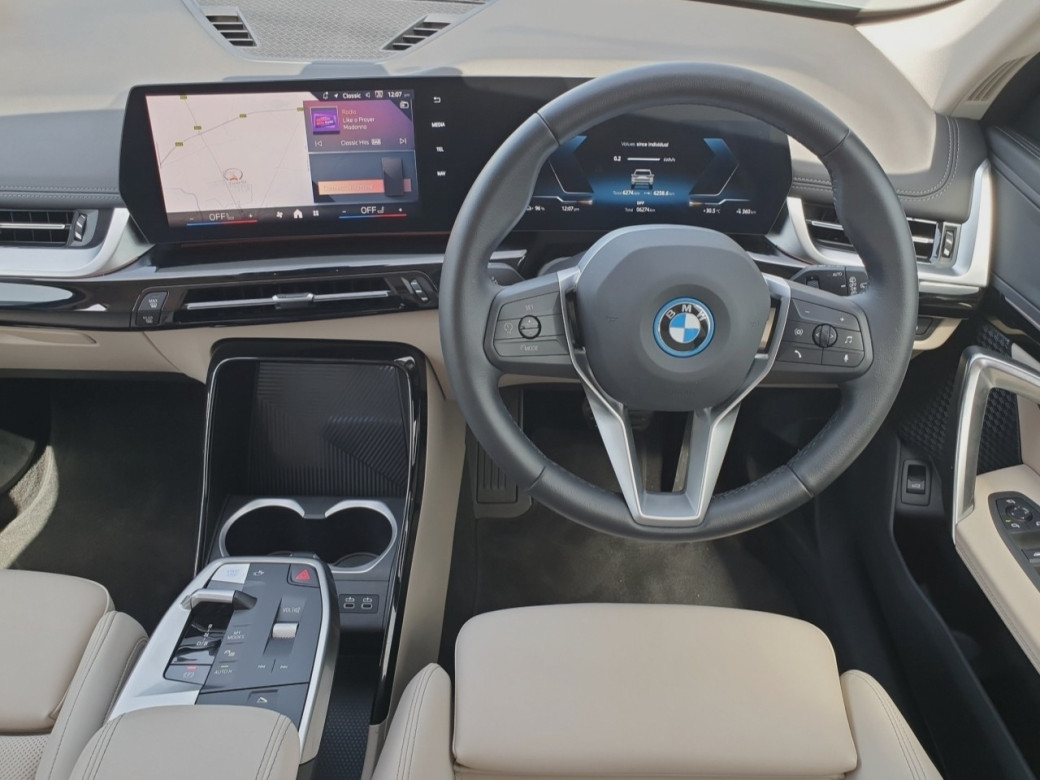 2025 BMW iX1