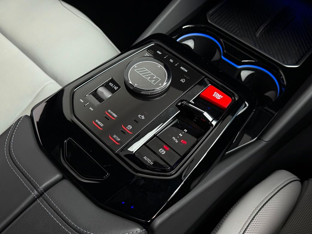 2025 BMW M5