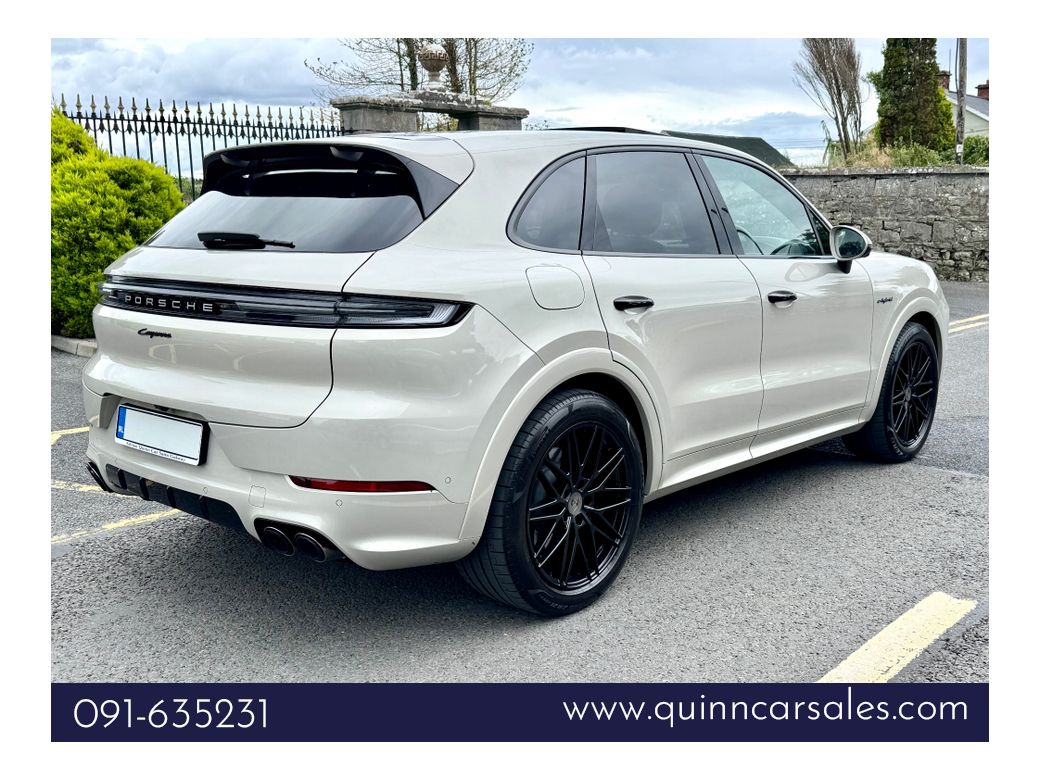 2025 Porsche Cayenne