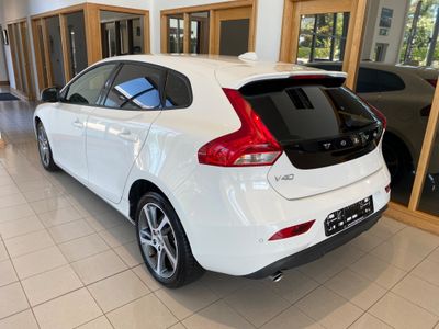 2017 Volvo V40