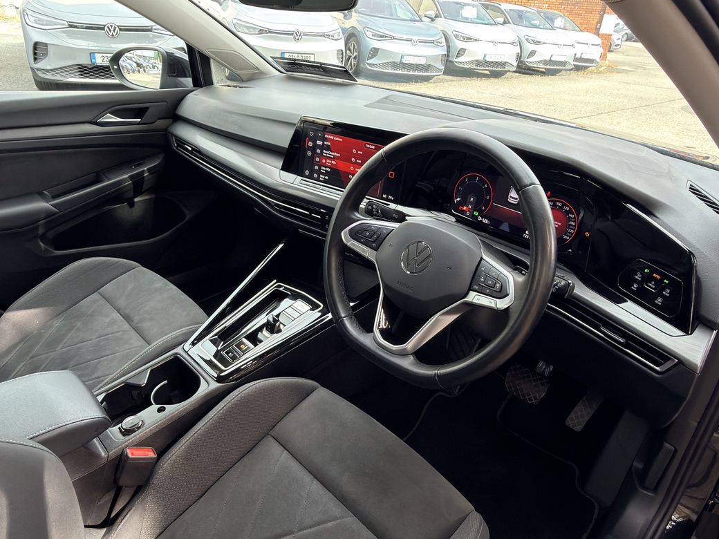 2023 Volkswagen Golf
