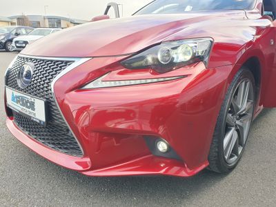 2015 Lexus IS 300h
