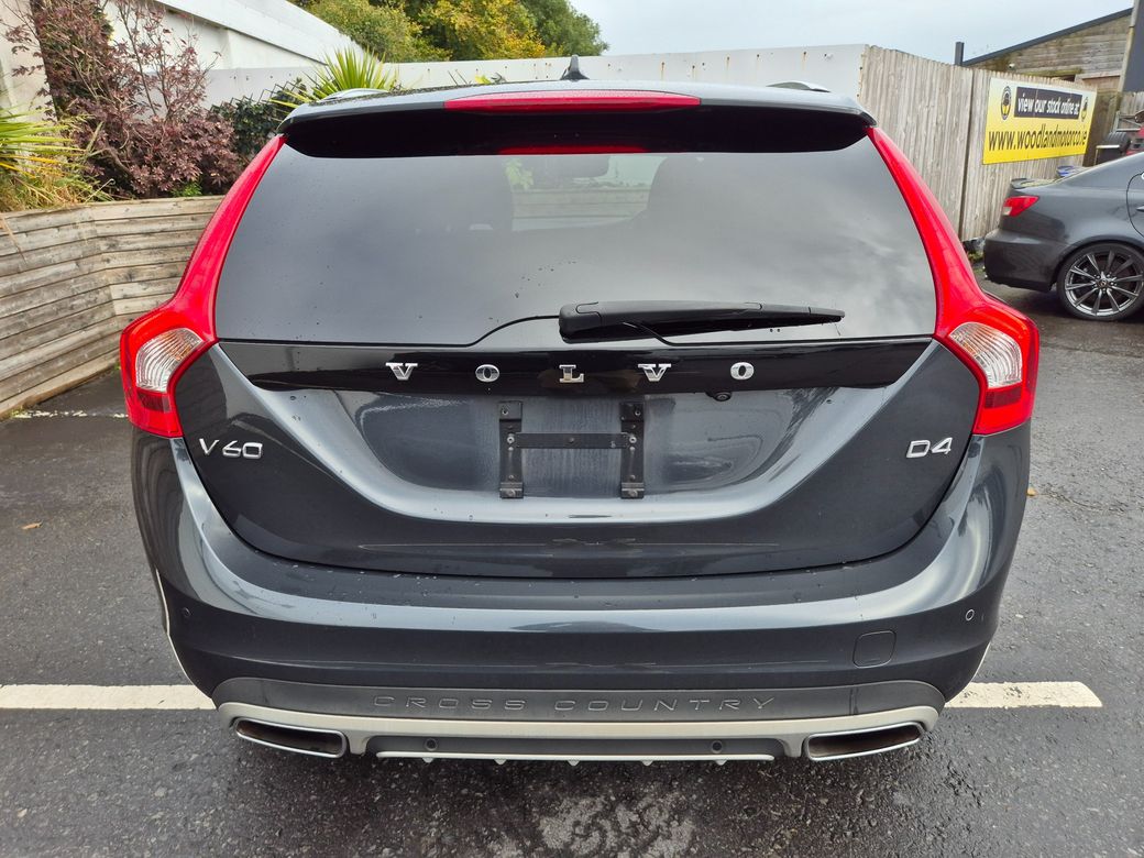 2017 Volvo V60 Cross Country