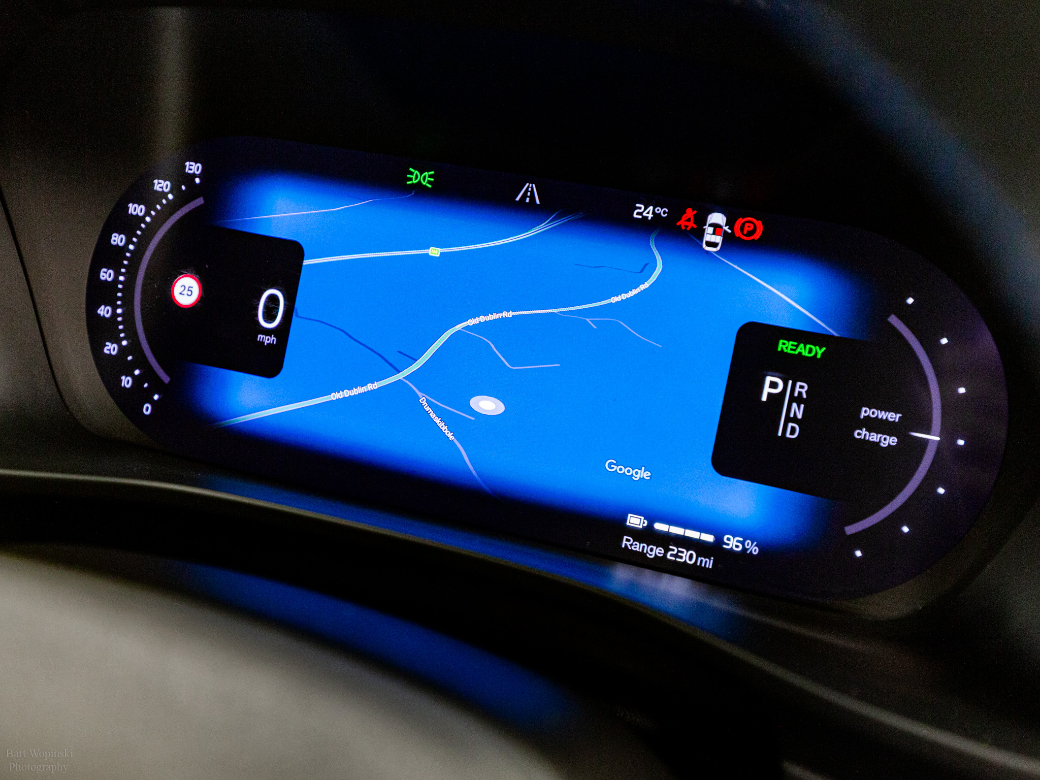 2023 Volvo C40