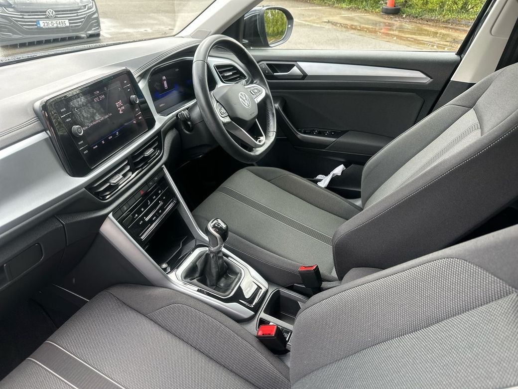 2023 Volkswagen T-Roc