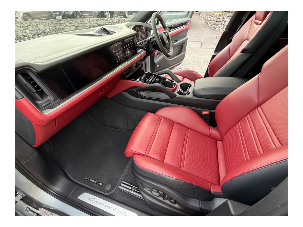 2024 Porsche Cayenne
