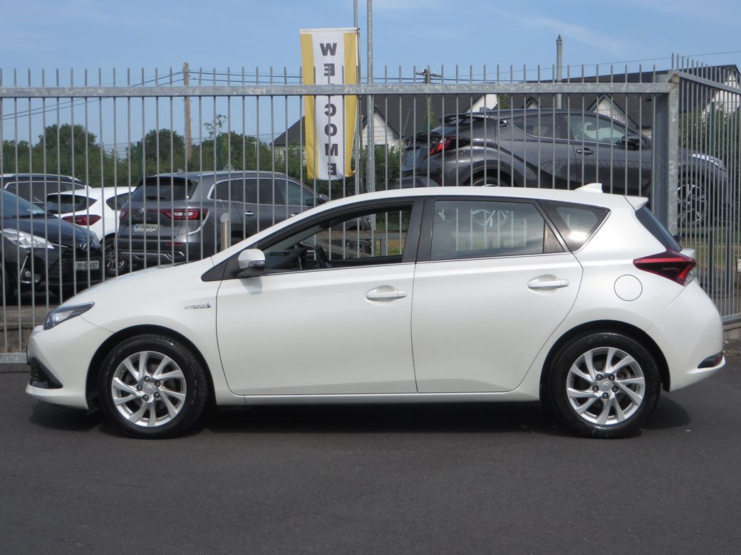2017 Toyota Auris