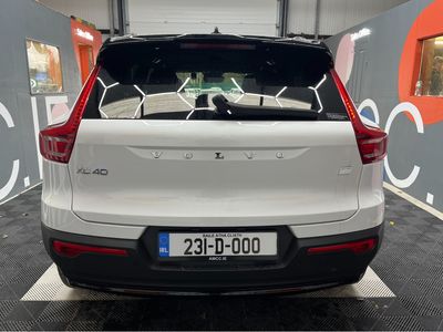 2023 Volvo XC40