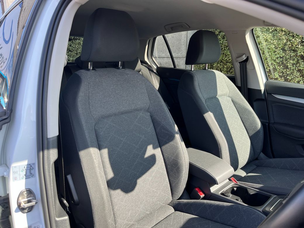 2024 Volkswagen Golf