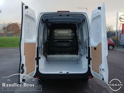 2025 Nissan Interstar