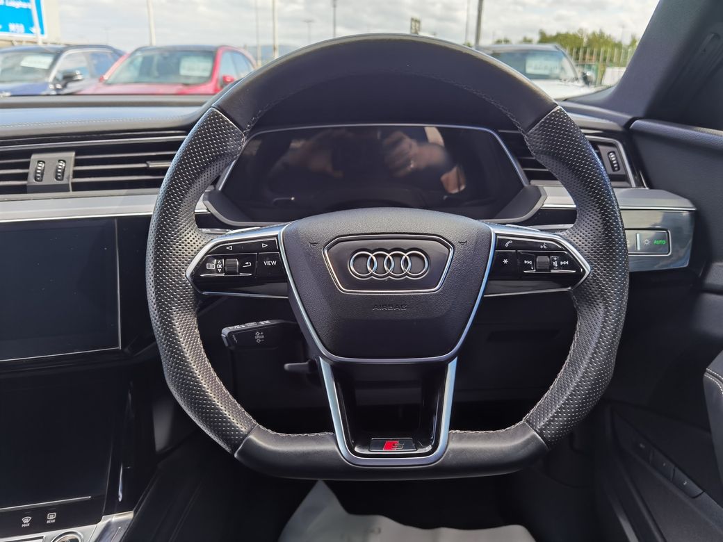 2022 Audi e-tron