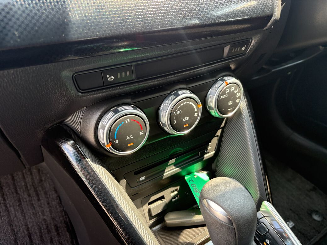 2017 Mazda Demio